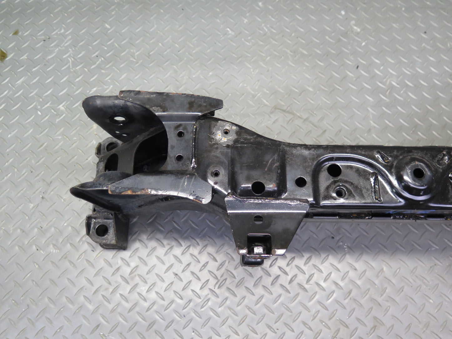 03-09 Nissan 350Z Z33 Front Suspension Subframe Crossmember Carrier 68K Mile OEM