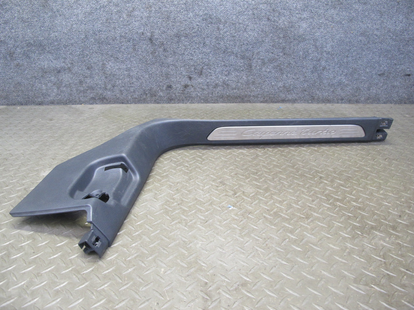 2011-2018 Porsche Cayenne 958 Front Left & Right Sill Scuff Plate Kick Panel Set