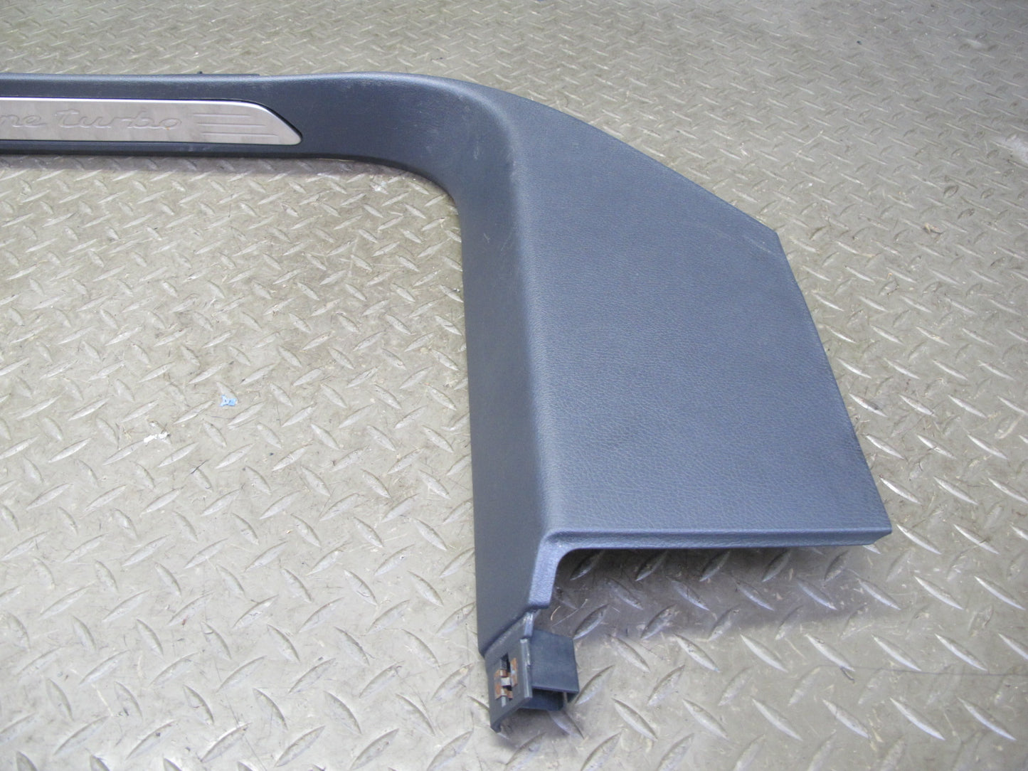 2011-2018 Porsche Cayenne 958 Front Left & Right Sill Scuff Plate Kick Panel Set