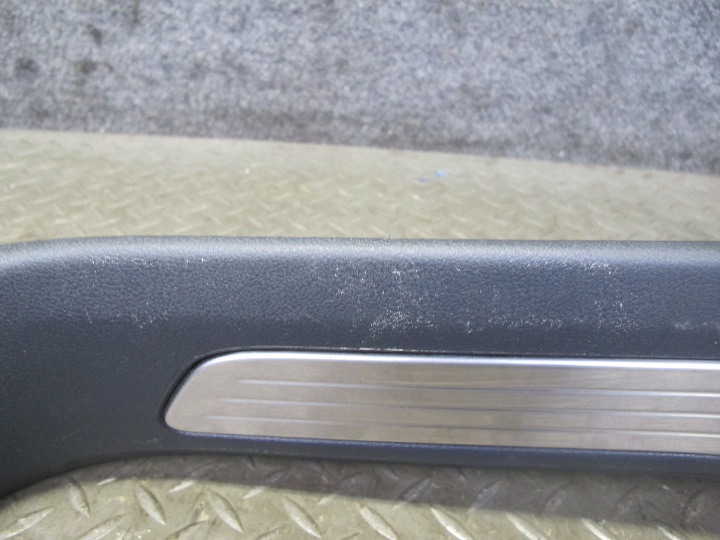 11-18 Porsche Cayenne 958 Right Left Side B Pillar Lower Trim Cover Panel Set