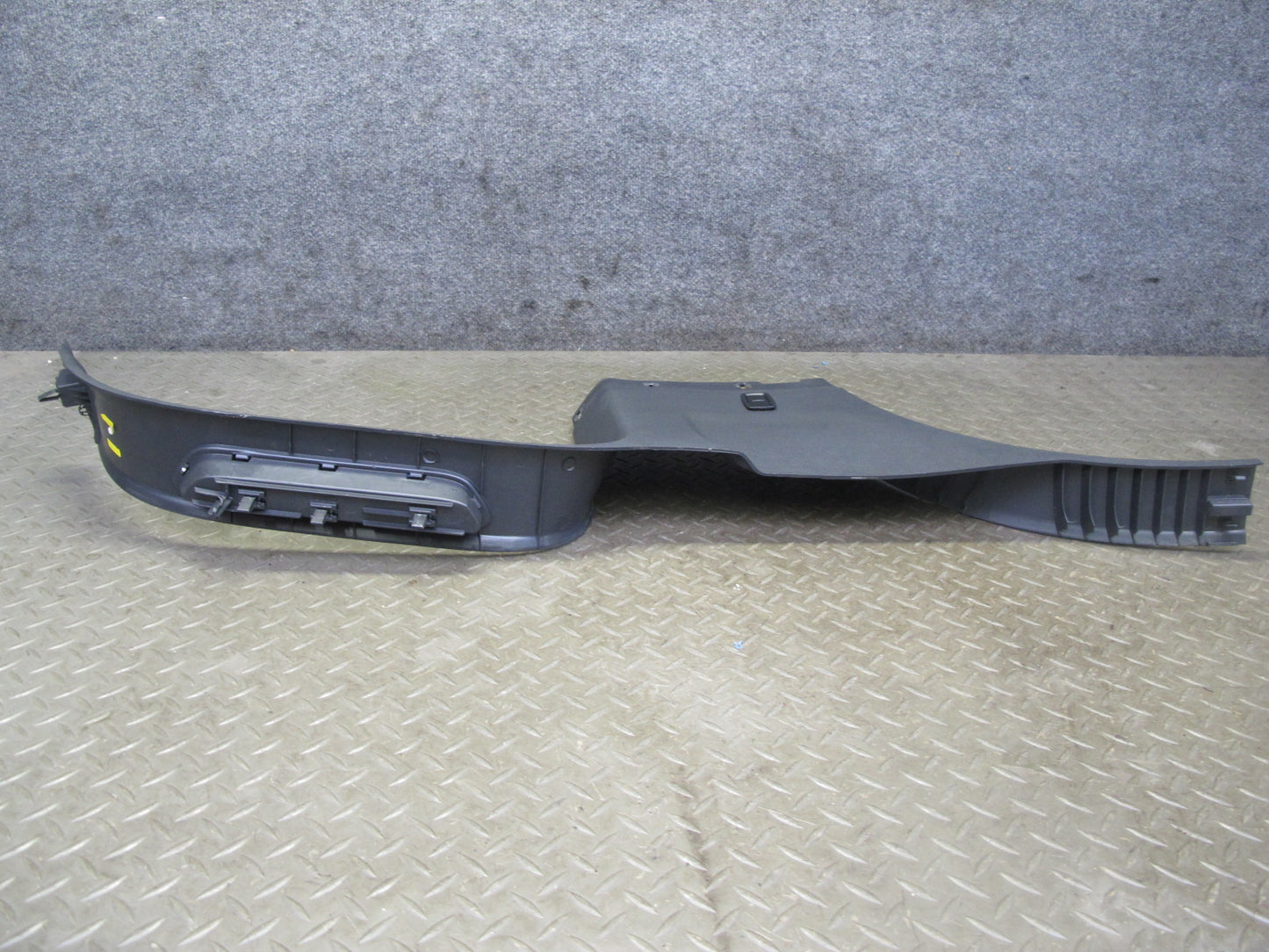 11-18 Porsche Cayenne 958 Right Left Side B Pillar Lower Trim Cover Panel Set