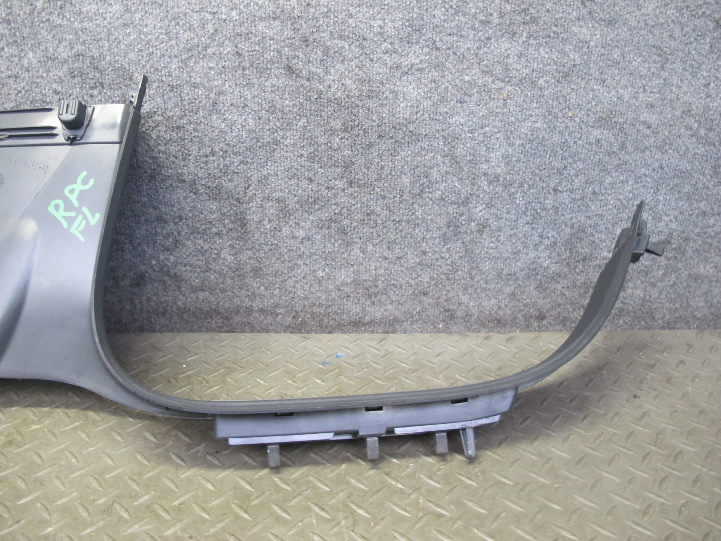 11-18 Porsche Cayenne 958 Right Left Side B Pillar Lower Trim Cover Panel Set