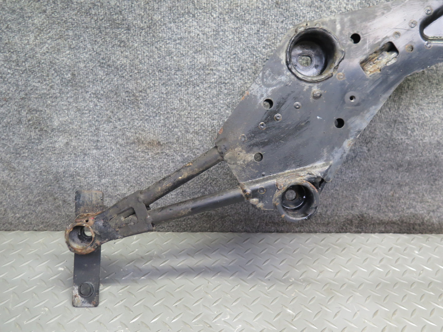 03-06 Nissan 350Z Z33 Front Subframe Crossmember Crossbar Brace OEM