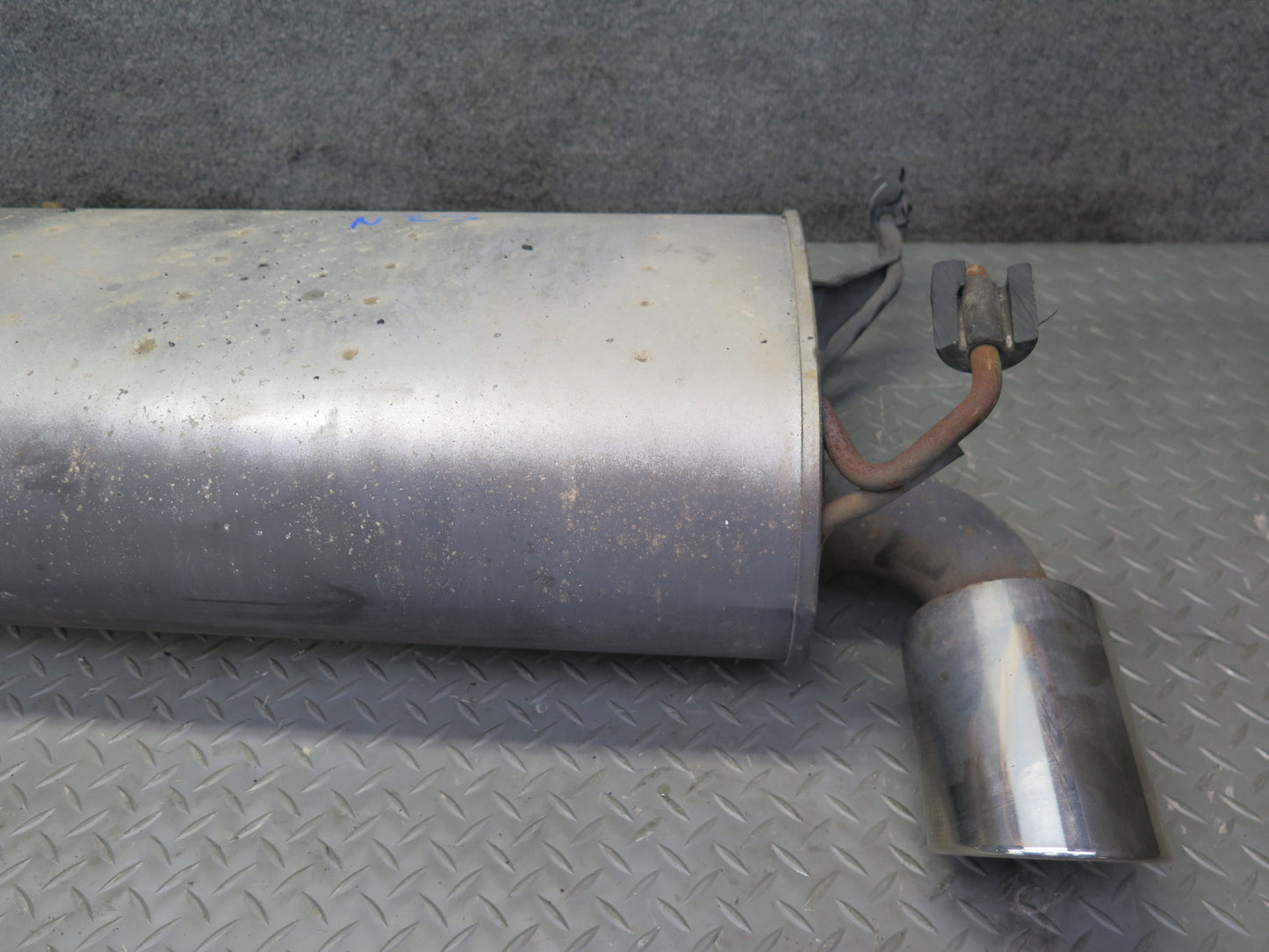 03-05 Nissan Z33 350Z VQ35DE Rear Exhaust Muffler w Tips 68K Miles OEM