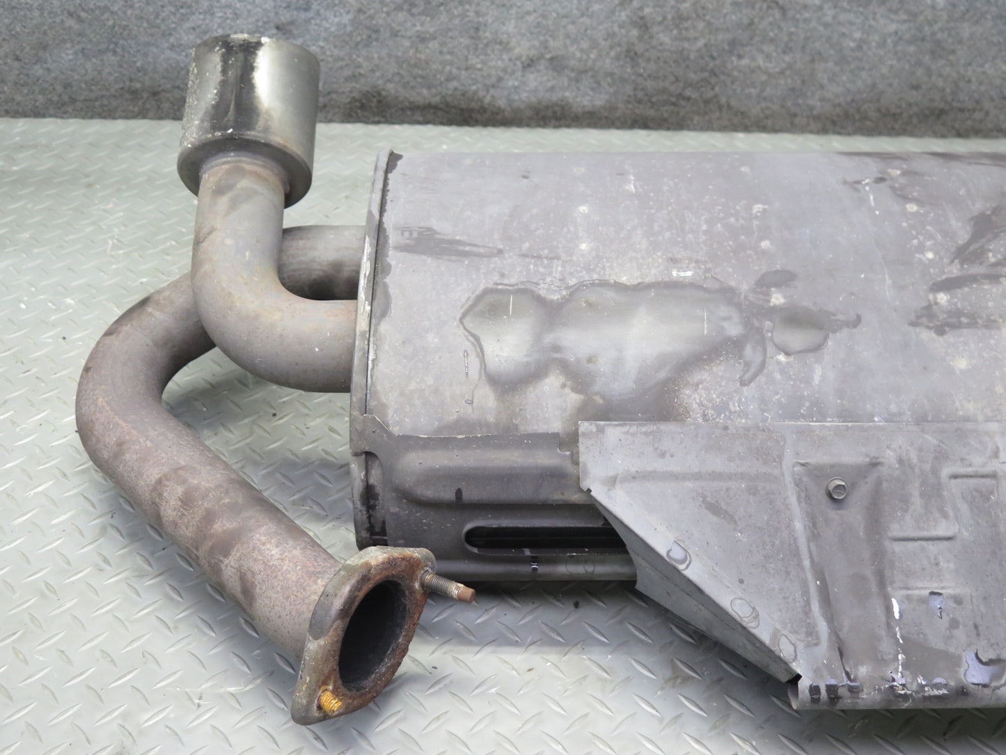 03-05 Nissan Z33 350Z VQ35DE Rear Exhaust Muffler w Tips 68K Miles OEM