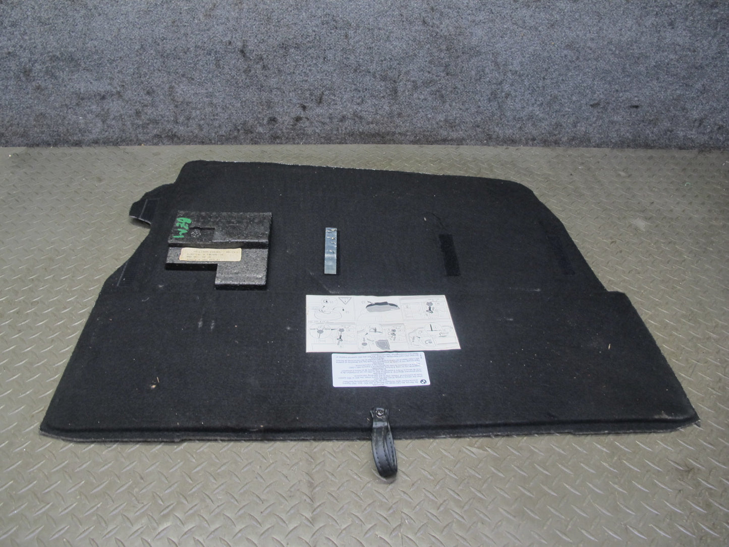 96-02 BMW E36/7 Z3 Roadster Rear Trunk Floor MAT Carpet Cover Gray 8399299 OEM