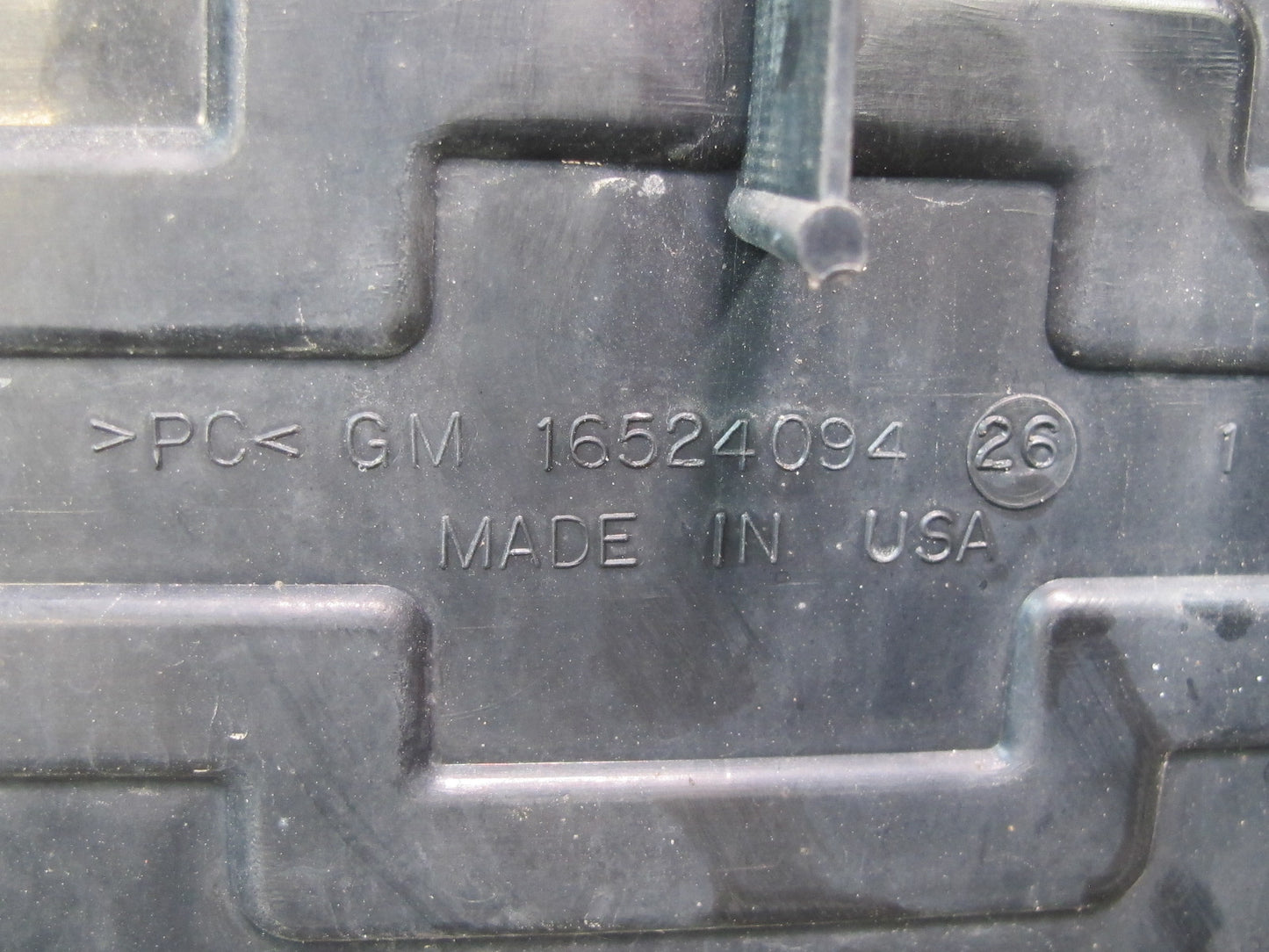 97-04 Chevrolet Corvette C5 Rear Reverse Light License Plate Holder 16524094 OEM