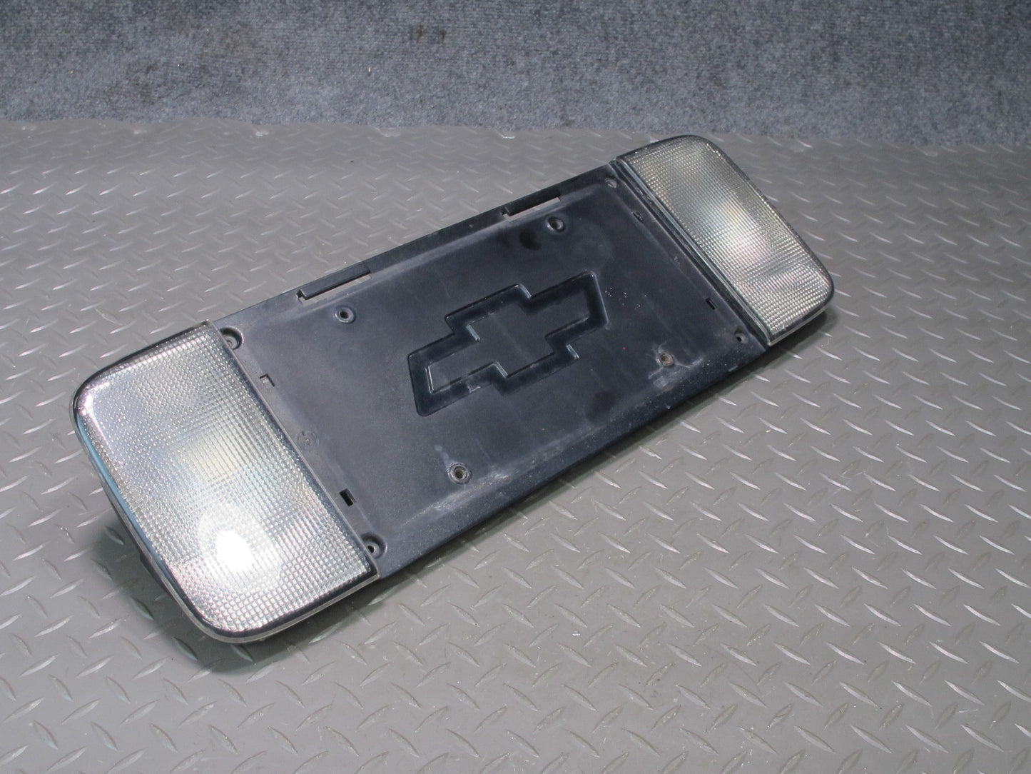 97-04 Chevrolet Corvette C5 Rear Reverse Light License Plate Holder 16524094 OEM