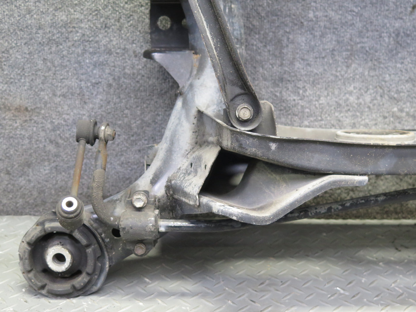 01-05 Lexus JCE10L IS300 Rear Suspension Crossmember Sub Frame Subframe OEM