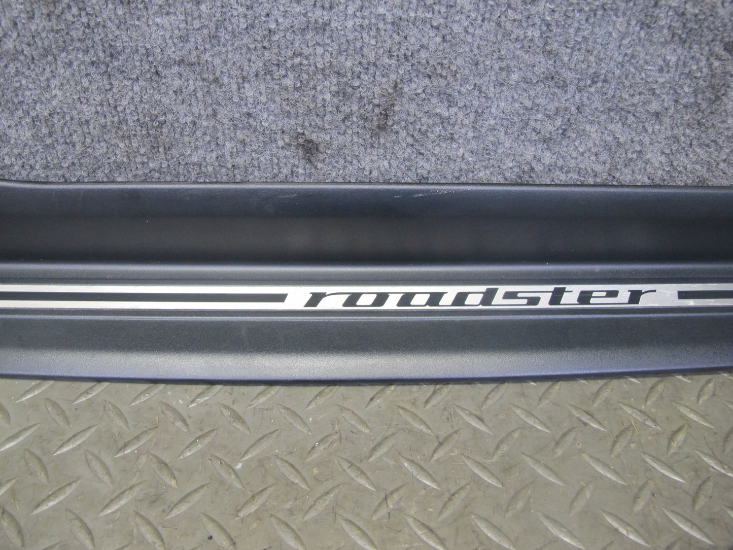 96-02 BMW E36/7 Z3 Roadster Set of 2 Door Scuff Sill Step Trim Plate w Seals OEM