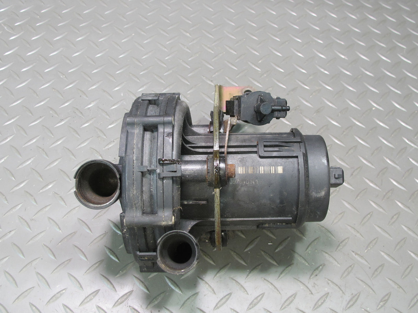 99-03 VW Eurovan T4 2.8L Secondary Air Injection Smog Pump OEM