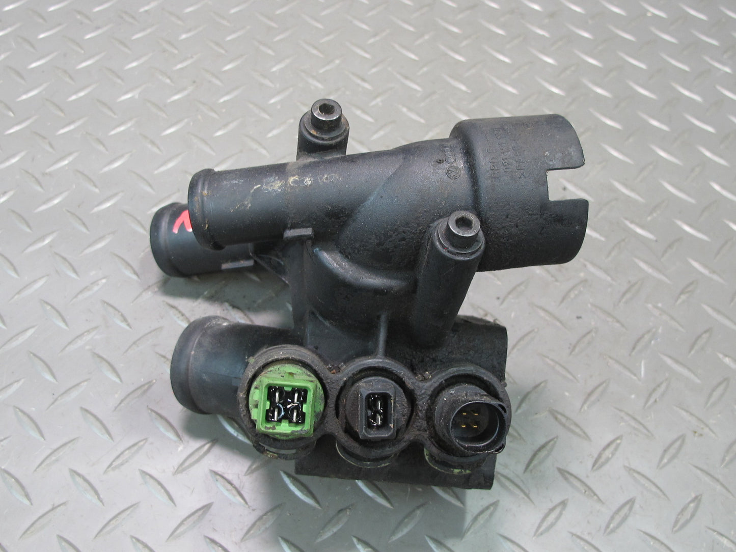 99-00 VW Eurovan T4 2.8L Engine Thermostat Housing 021121117A OEM