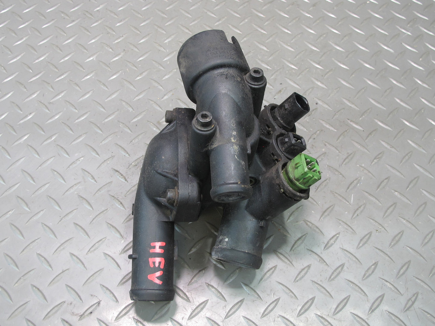 99-00 VW Eurovan T4 2.8L Engine Thermostat Housing 021121117A OEM