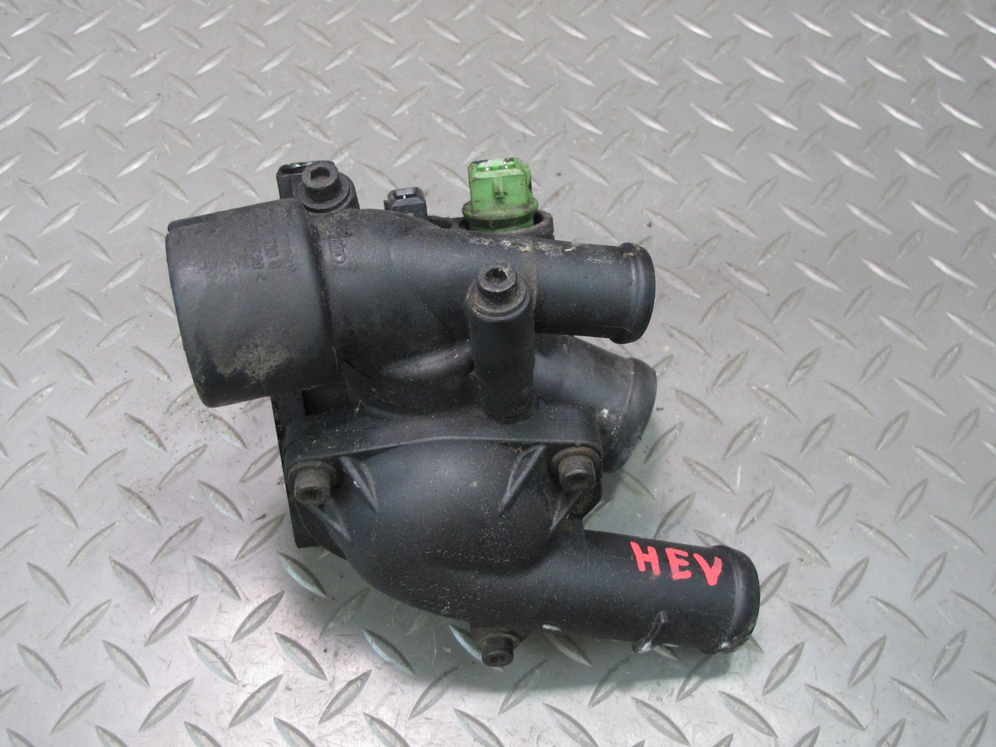 99-00 VW Eurovan T4 2.8L Engine Thermostat Housing 021121117A OEM