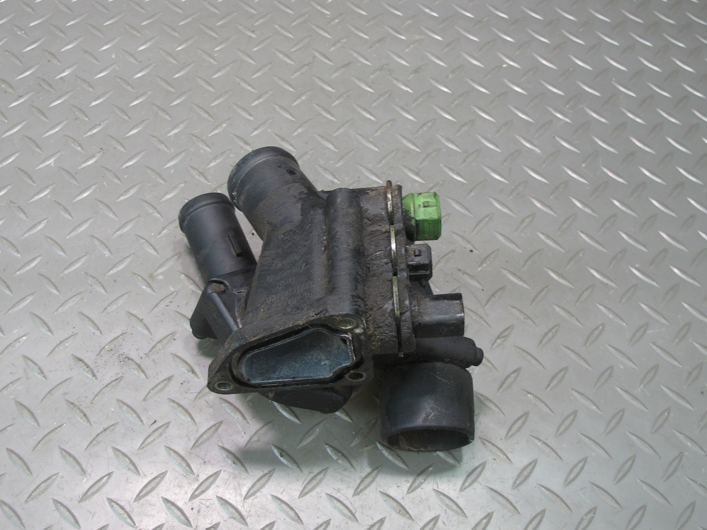 99-00 VW Eurovan T4 2.8L Engine Thermostat Housing 021121117A OEM