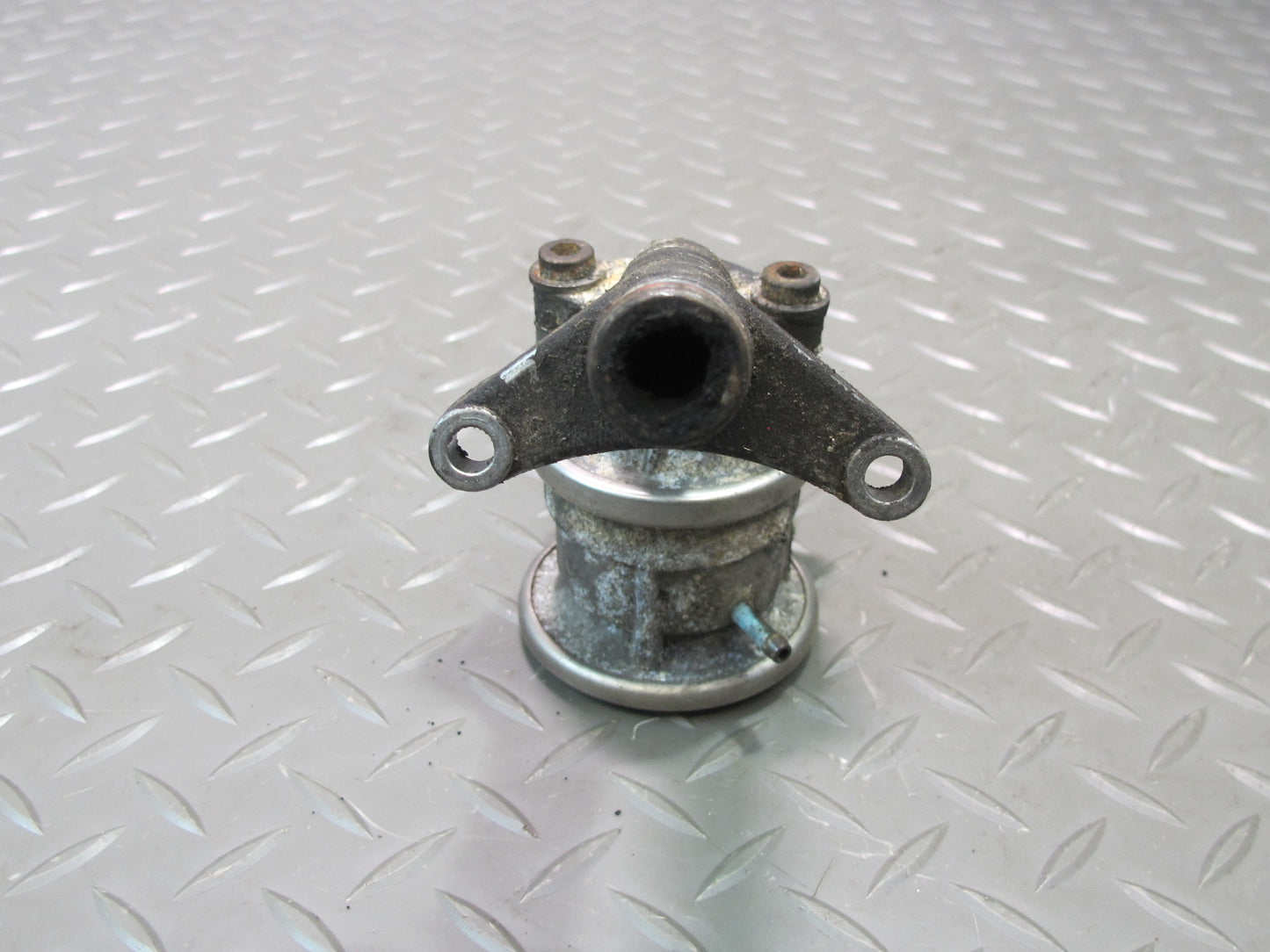 99-00 VW Eurovan T4 2.8L Air Pump Check Valve 021131101A OEM