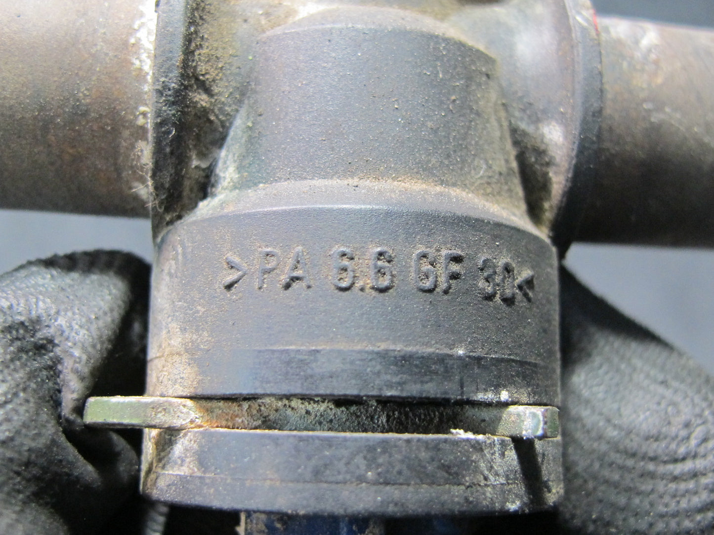 99-00 VW Eurovan T4 2.8L Engine Cooling Hose Flange Splitter Adapter OEM