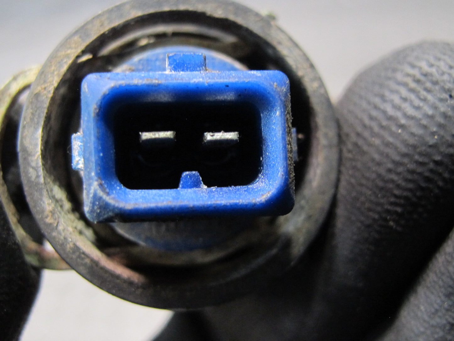 99-00 VW Eurovan T4 2.8L Engine Cooling Hose Flange Splitter Adapter OEM