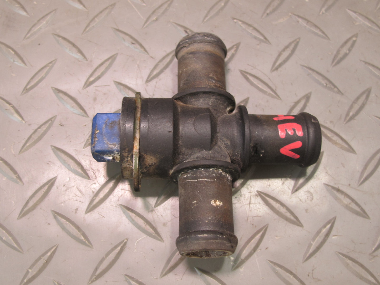 99-00 VW Eurovan T4 2.8L Engine Cooling Hose Flange Splitter Adapter OEM