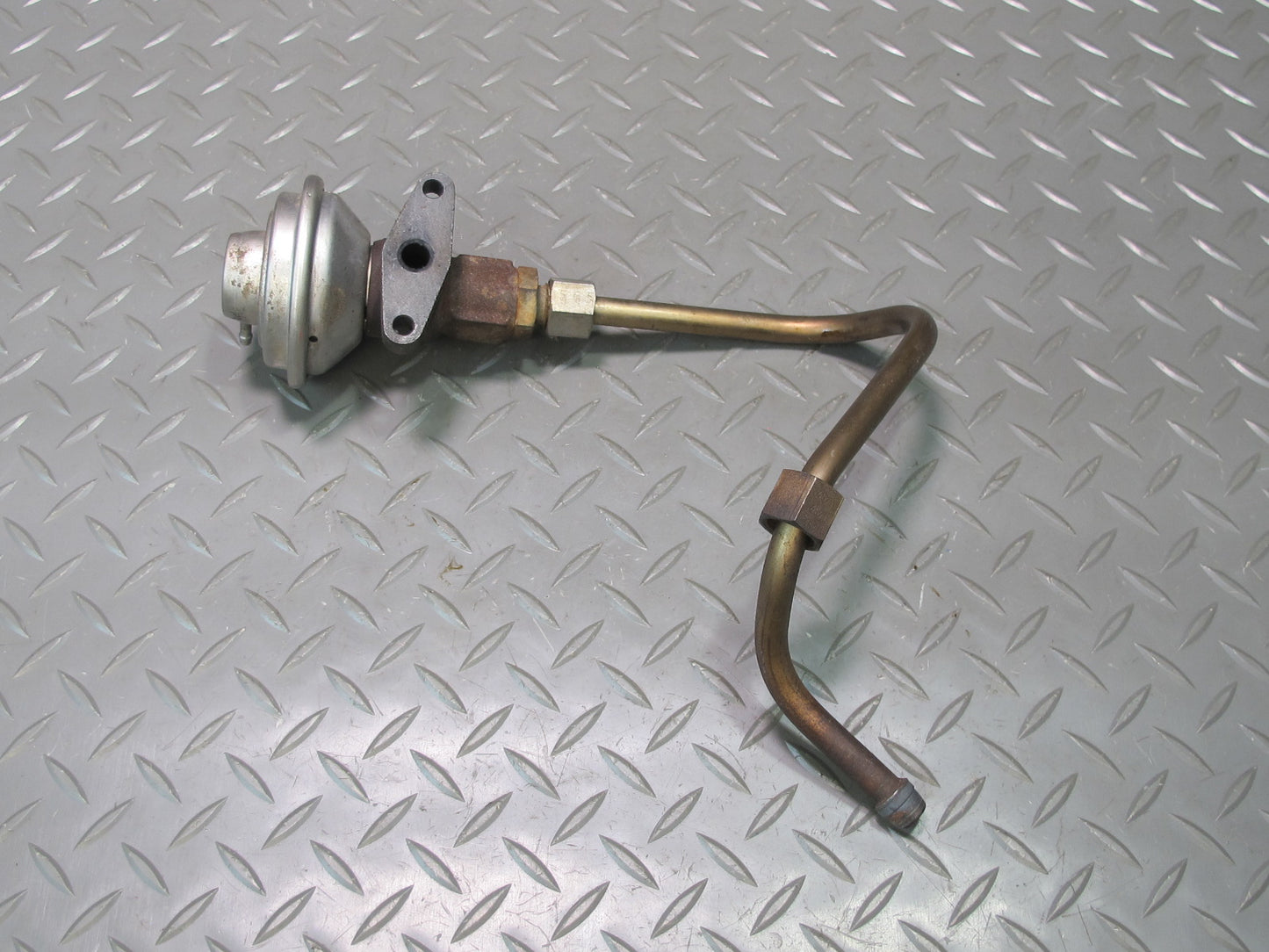 99-00 VW Eurovan T4 2.8L Gas Recirculation EGR Valve 021131501E OEM