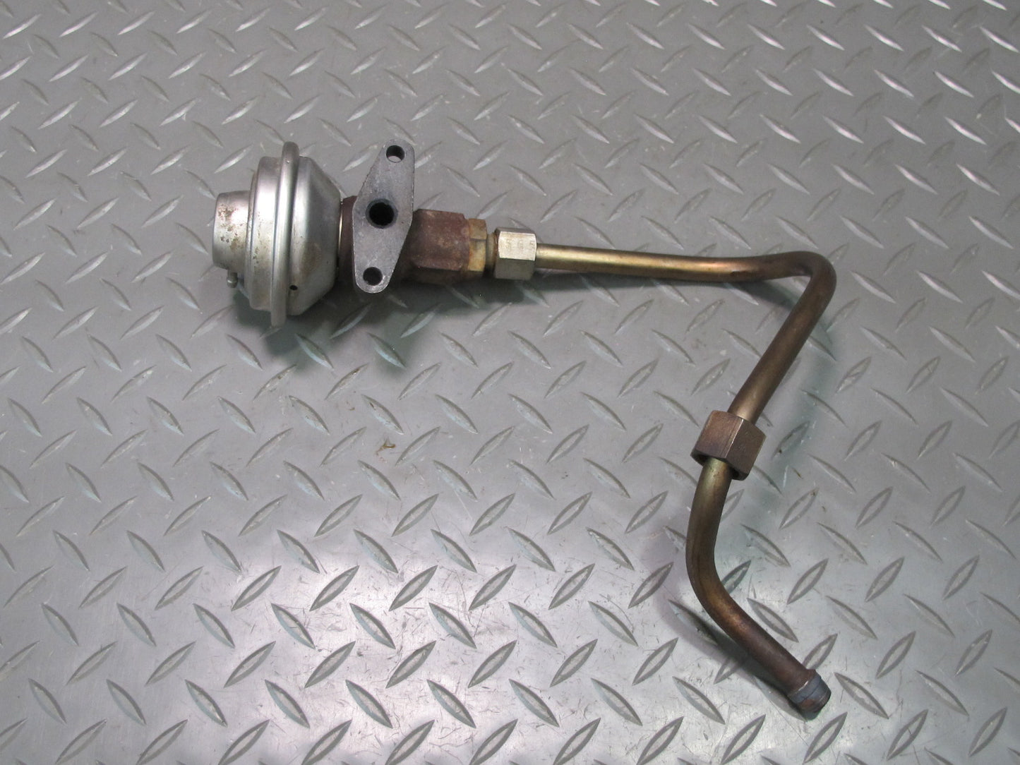 99-00 VW Eurovan T4 2.8L Gas Recirculation EGR Valve 021131501E OEM