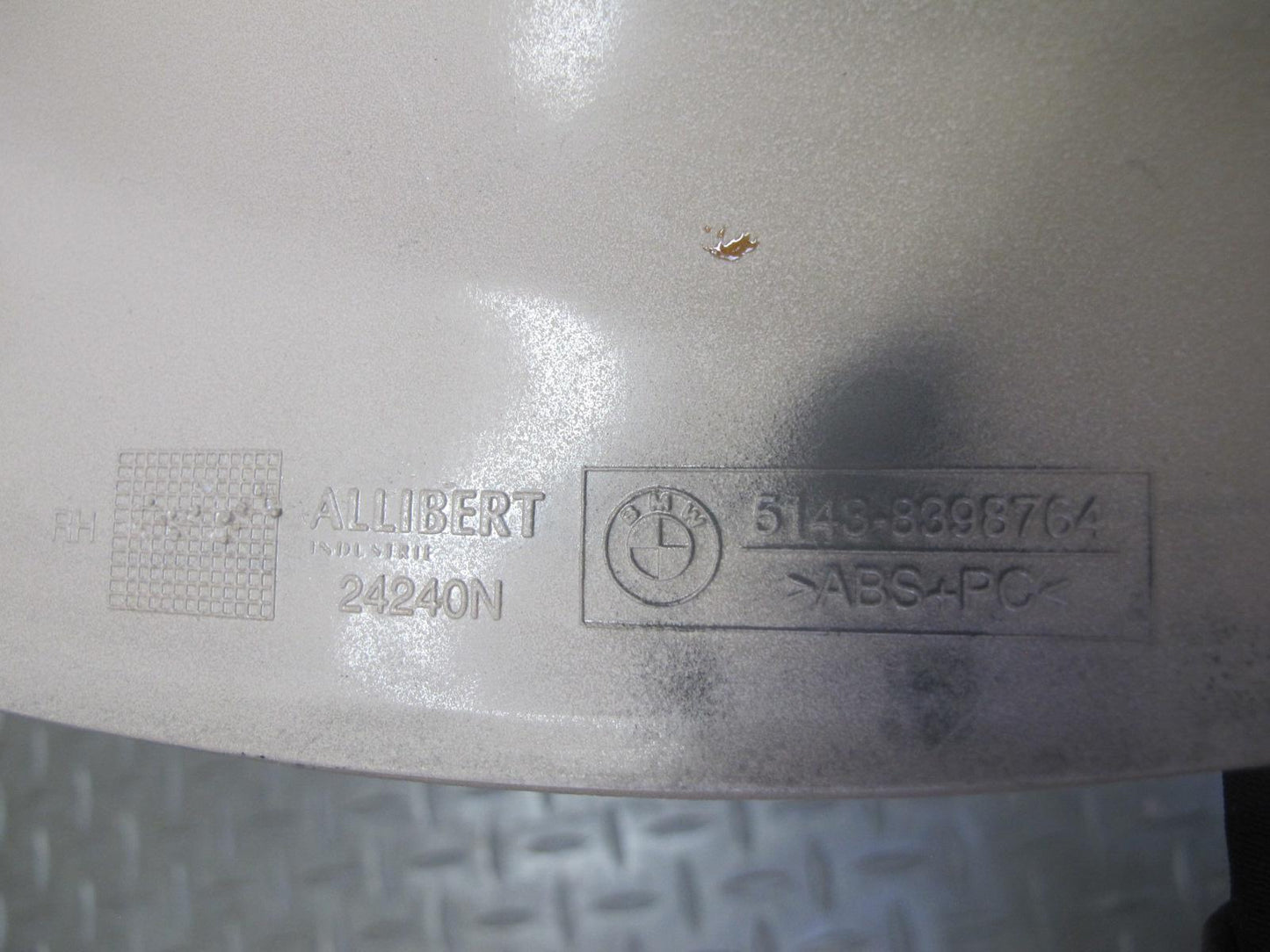 97-99 BMW E36/7 Z3 Roadster Rear Quarter Lateral Trim Panel Cover Set Beige OEM