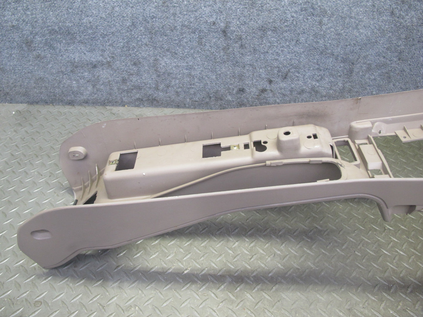 96-02 BMW E36/7 Z3 Roadster Center Console Trim Cover Panel Beige 8397523 OEM