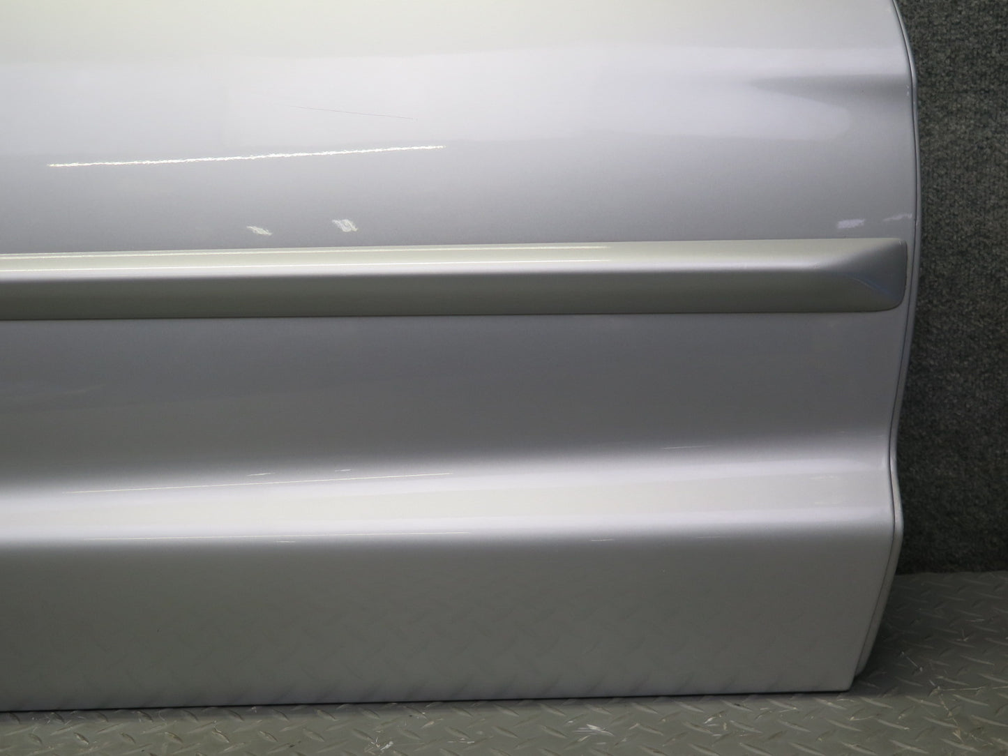 97-04 Chevrolet Corvette C5 Right Door Shell Panel Silver OEM