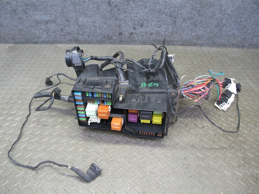 1998 BMW E36/7 Z3 1.9L M44 Under Hood Junction Relay Fuse Box w Wiring Assy OEM