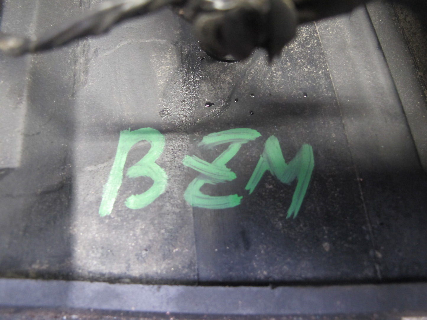 1998 BMW E36/7 Z3 1.9L M44 Under Hood Junction Relay Fuse Box w Wiring Assy OEM