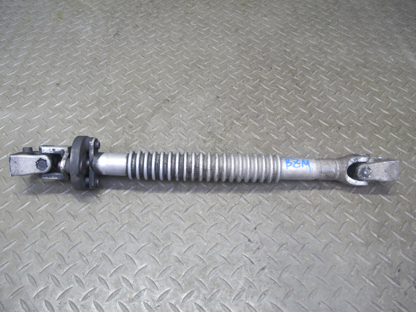 96-02 BMW E36/7 Z3 Steering Column Lower U Joint Linkage Shaft OEM