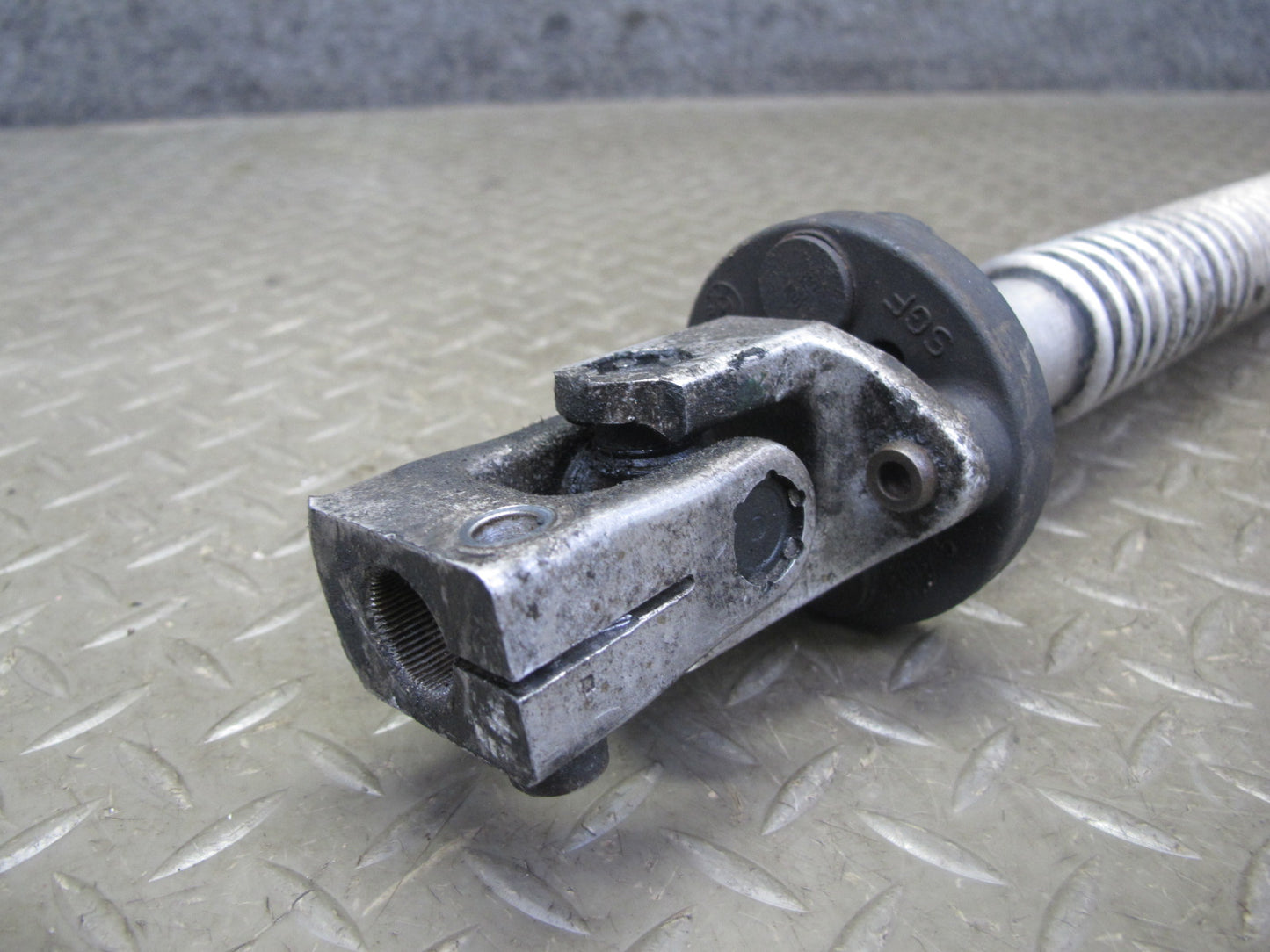 96-02 BMW E36/7 Z3 Steering Column Lower U Joint Linkage Shaft OEM