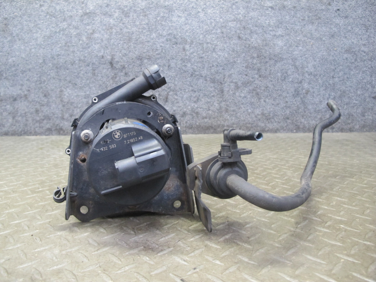 96-99 BMW E36/7 Z3 1.9L M44 Engine Secondary Air Injection Smog Pump OEM