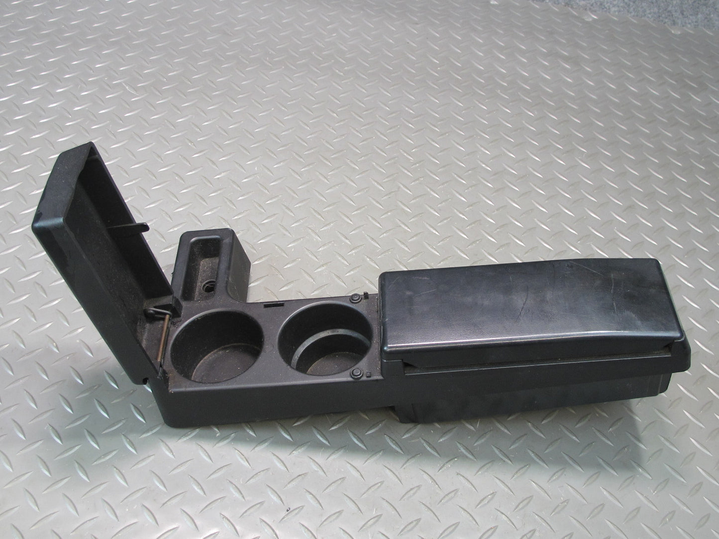 96-02 BMW E36/7 Z3 Center Console Armrest CUP Holder w Valet Insert 1469516 OEM