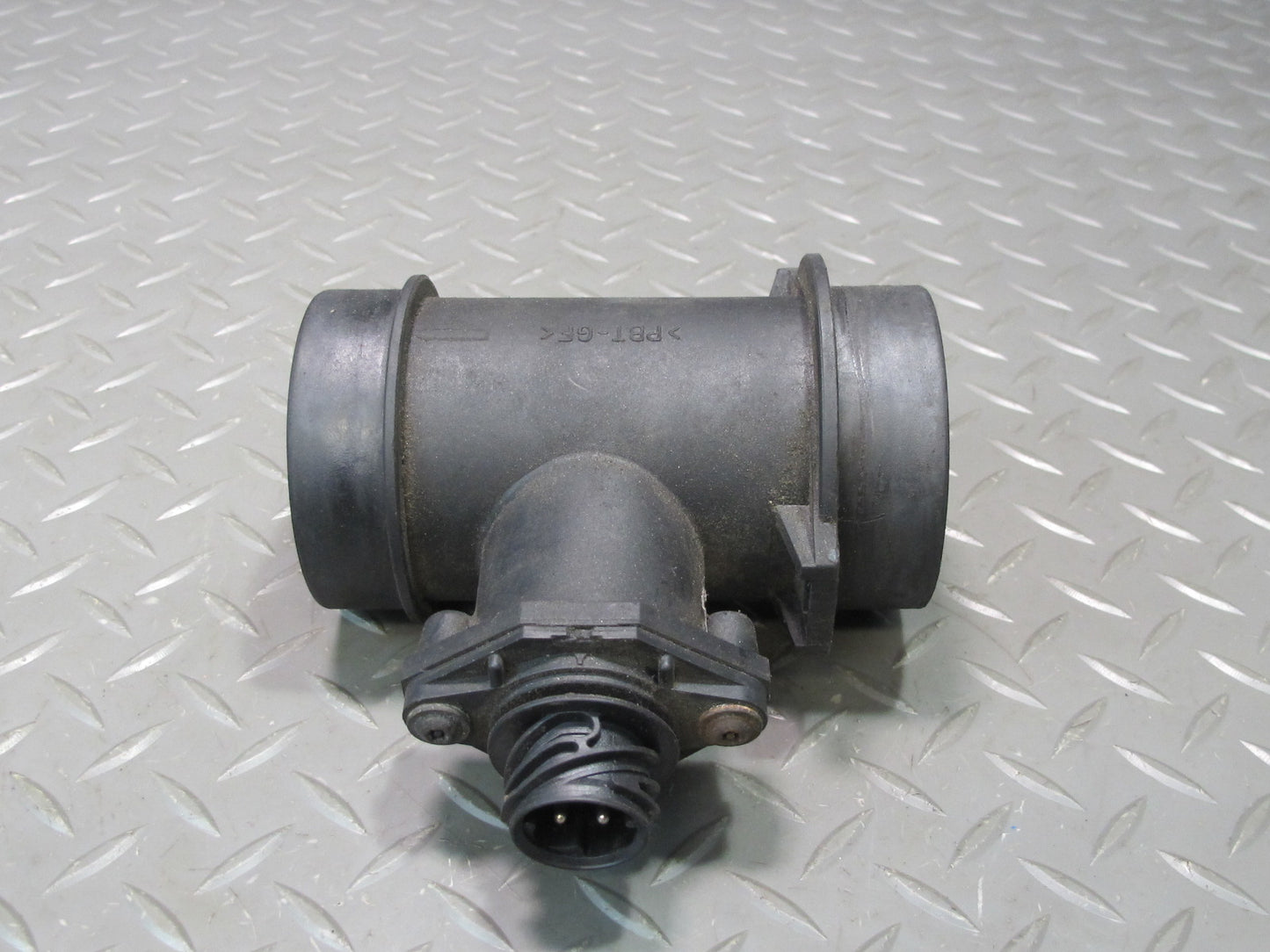 96-98 BMW E36/7 Z3 1.9L M44 Mass Air Flow Meter MAF Sensor 1736224 OEM