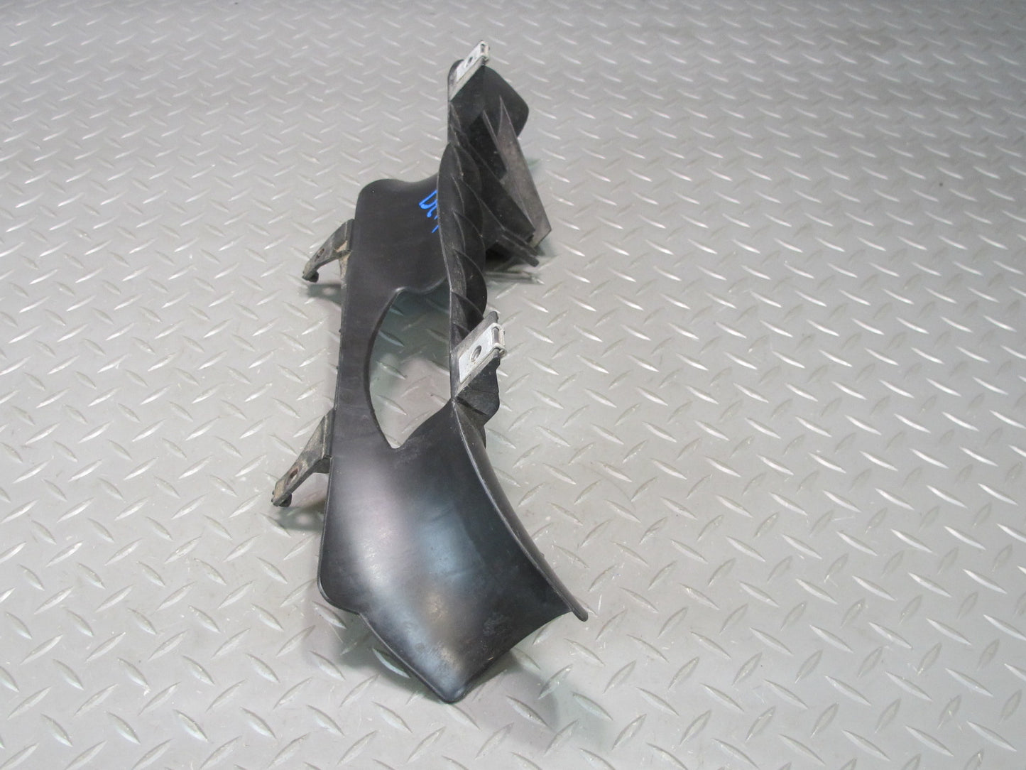 96-98 BMW E36/7 Z3 1.9L M44 Air Intake Duct Bottom Bracket OEM