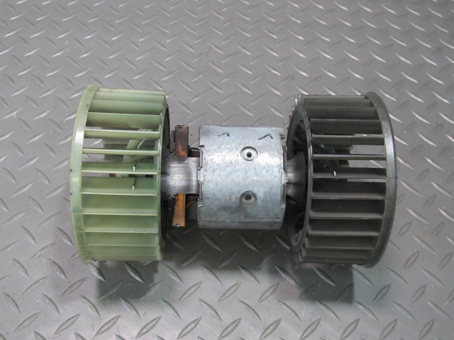 96-99 BMW E36/7 Z3 AC Heater Blower Motor Fan OEM
