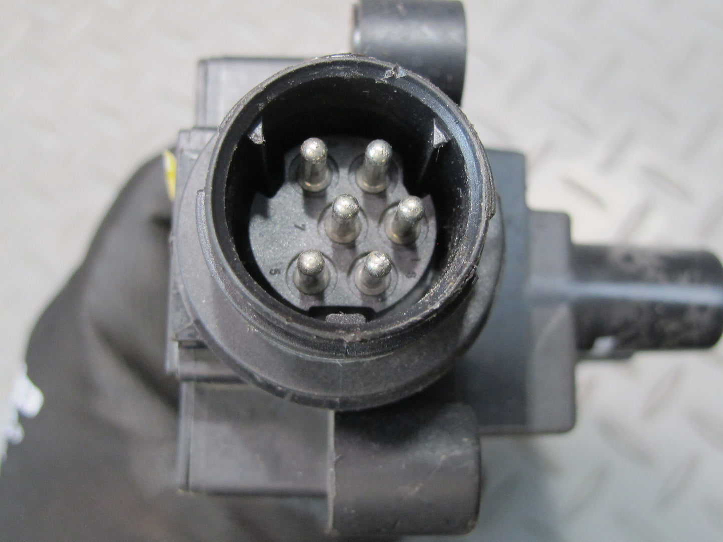 96-98 BMW E36/7 Z3 1.9L M44 Engine Motor Ignition Coil Pack OEM