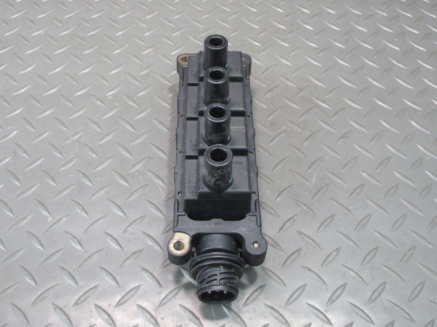 96-98 BMW E36/7 Z3 1.9L M44 Engine Motor Ignition Coil Pack OEM