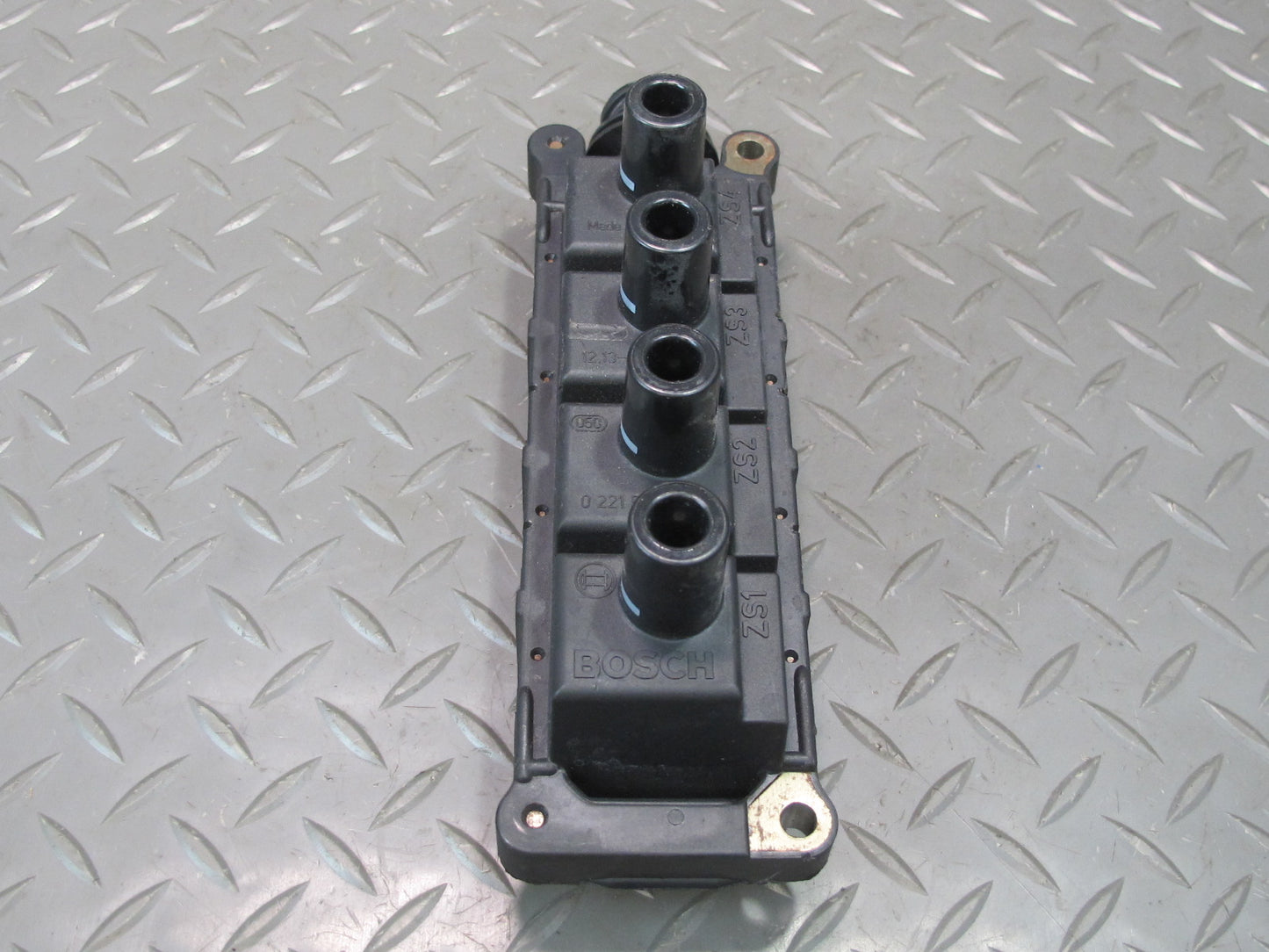 96-98 BMW E36/7 Z3 1.9L M44 Engine Motor Ignition Coil Pack OEM