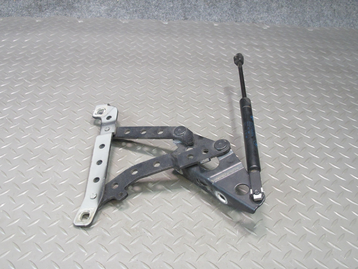 96-02 BMW E36/7 Z3 Front Left & Right Hood Bonnet Hinge Black Set OEM