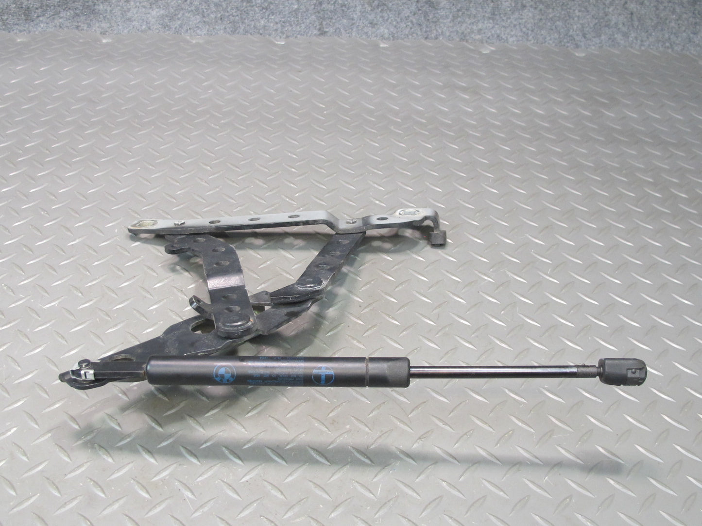 96-02 BMW E36/7 Z3 Front Left & Right Hood Bonnet Hinge Black Set OEM