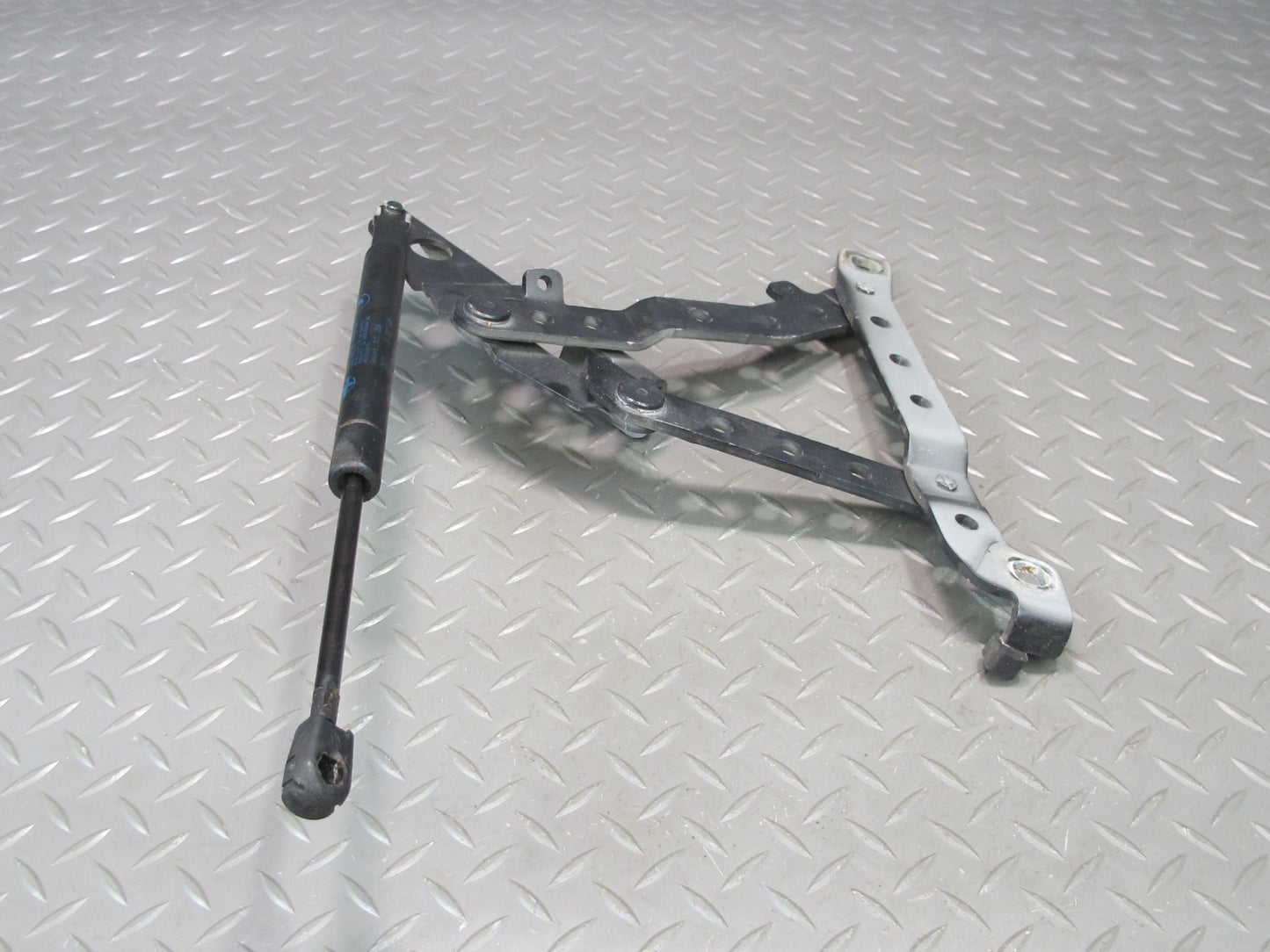 96-02 BMW E36/7 Z3 Front Left & Right Hood Bonnet Hinge Black Set OEM