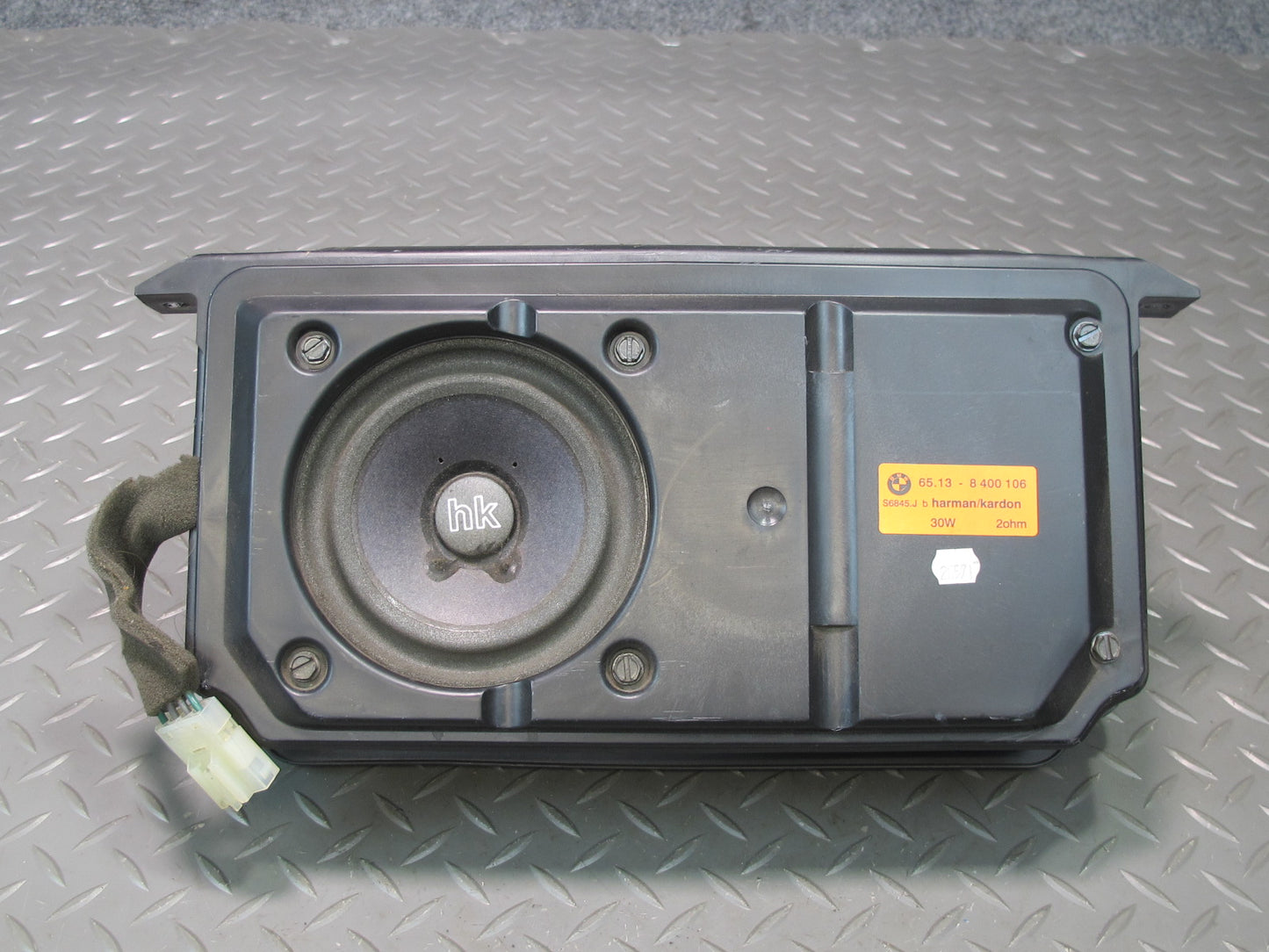 98-99 BMW E36/7 Z3 Roadster Rear Harman Kardon Subwoofer Box Speaker OEM