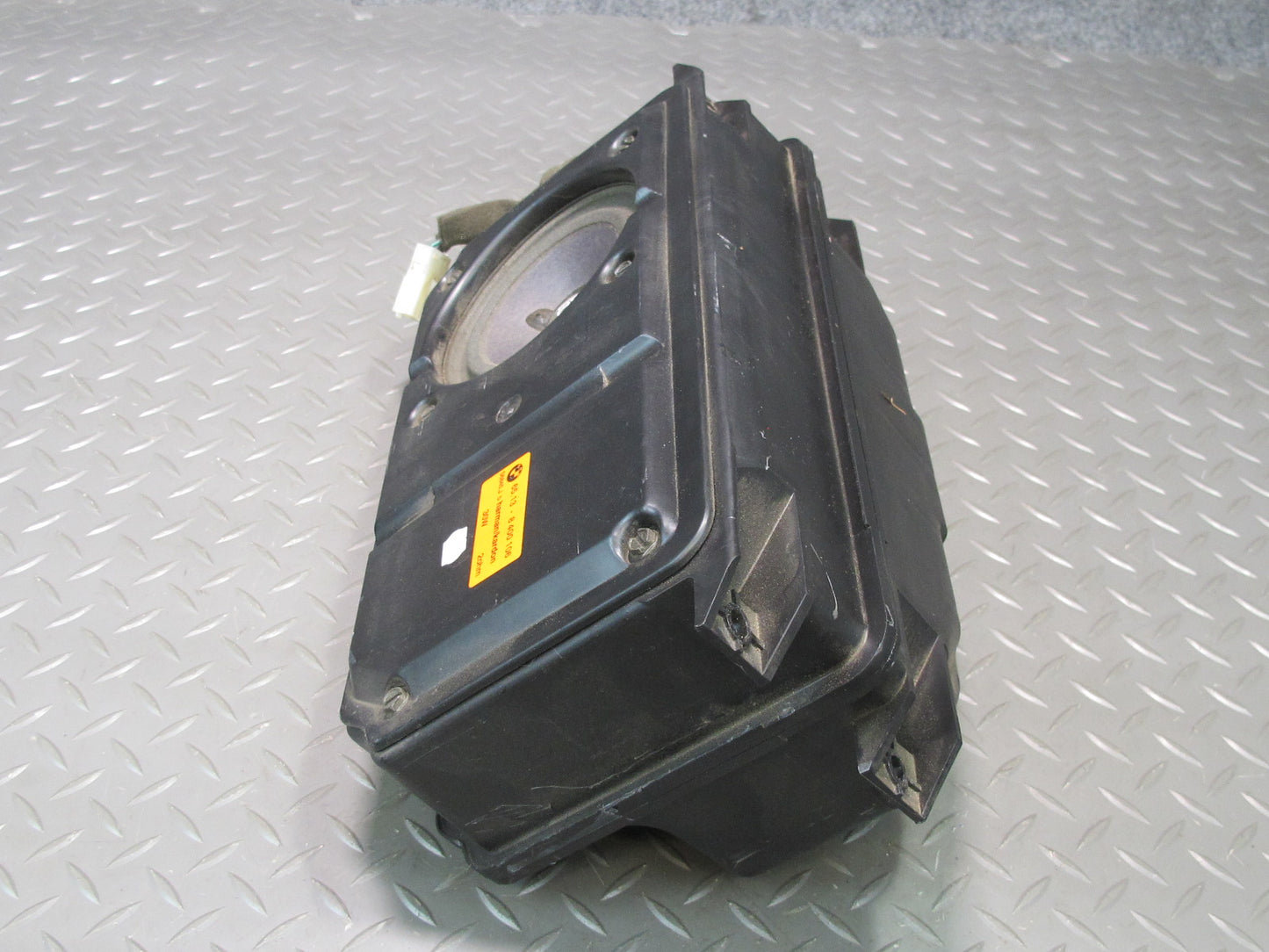 98-99 BMW E36/7 Z3 Roadster Rear Harman Kardon Subwoofer Box Speaker OEM