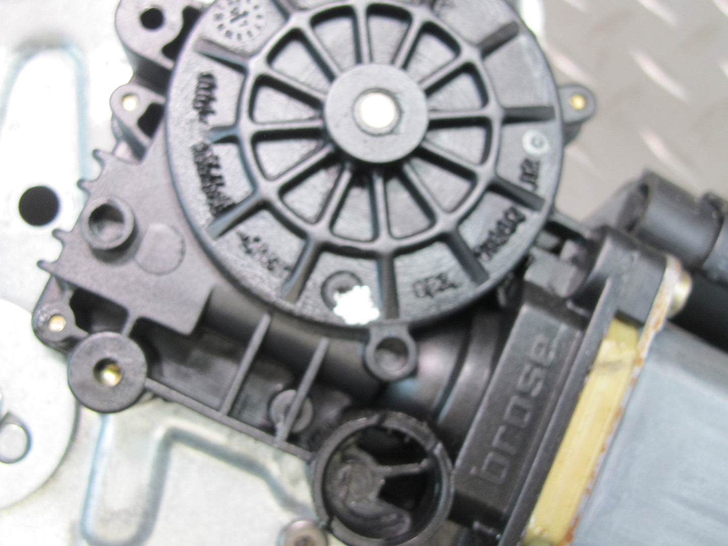 96-02 BMW E36/7 Z3 Roadster Right Passenger Door Window Regulator w Motor OEM