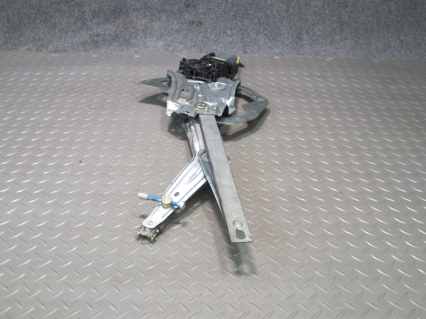 96-02 BMW E36/7 Z3 Roadster Right Passenger Door Window Regulator w Motor OEM