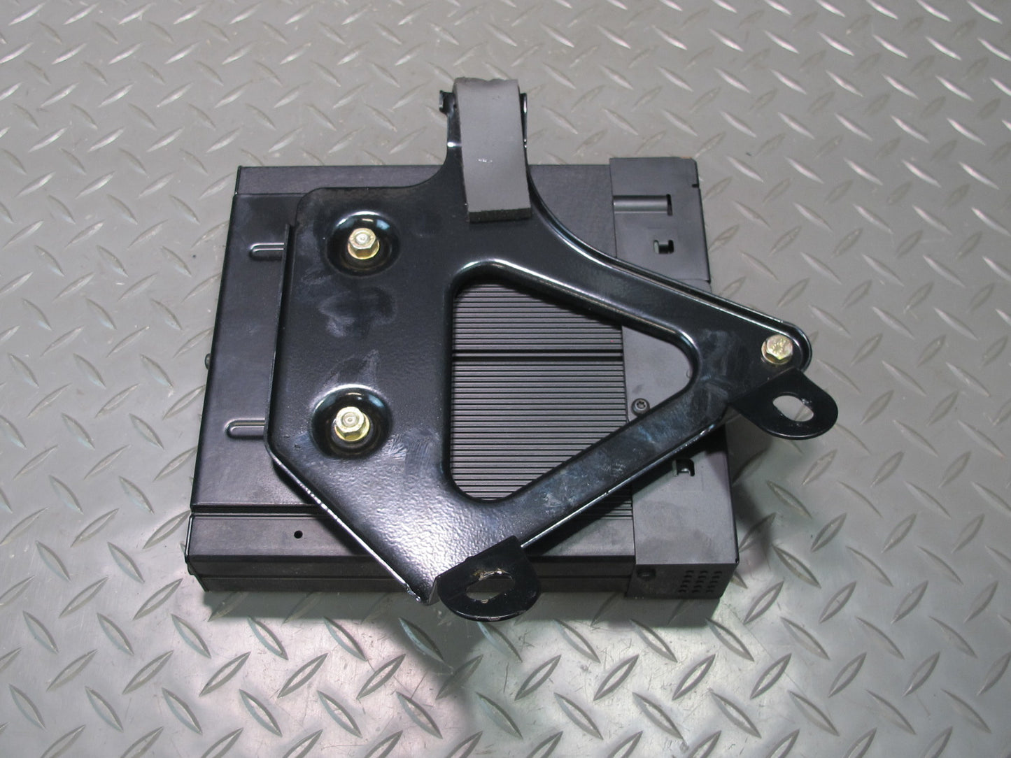 98-99 BMW E36/7 Z3 Roadster Harman Kardon Audio Sound AMP Amplifier 8399683 OEM