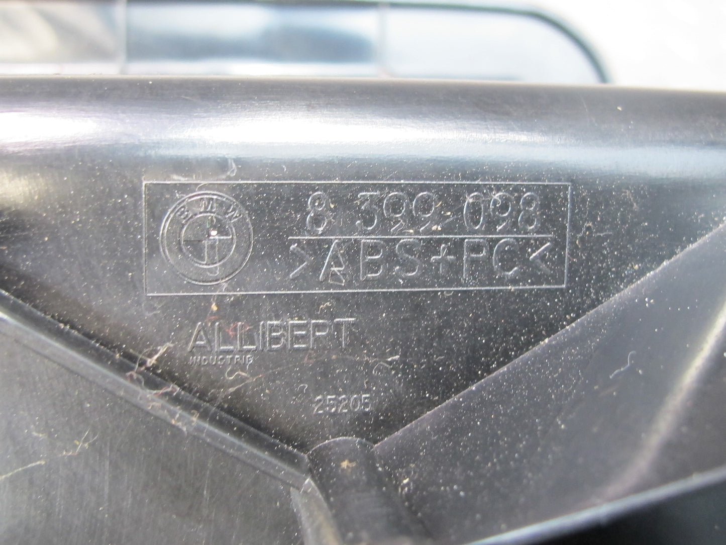 96-02 BMW E36/7 Z3 Roadster Rear Trunk Storage Box BIN Compartment 8399098 OEM