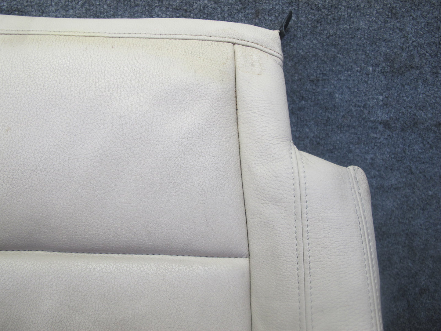 07-09 BMW E93 335i Convertible Front Right Sport Seat Lower Leather Cushion OEM